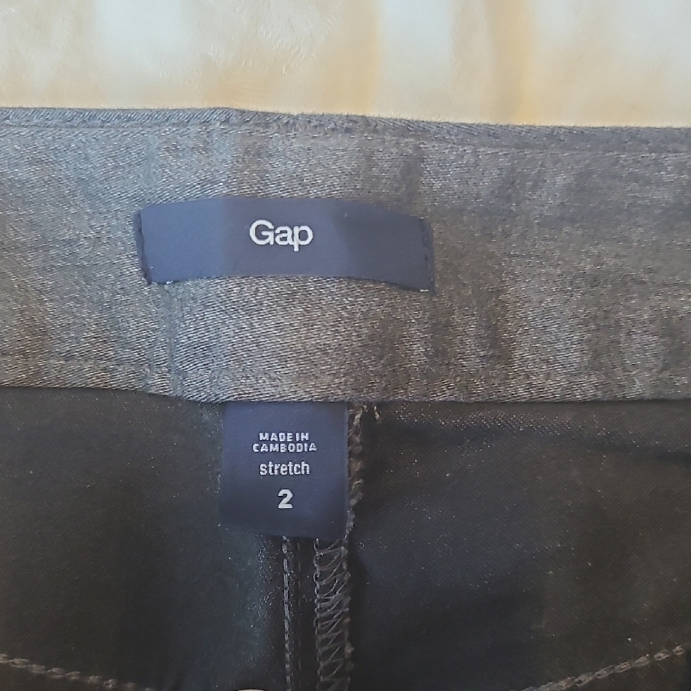 GAP Gray Straight Leg Pants Versatile Style - Picture 2 of 2